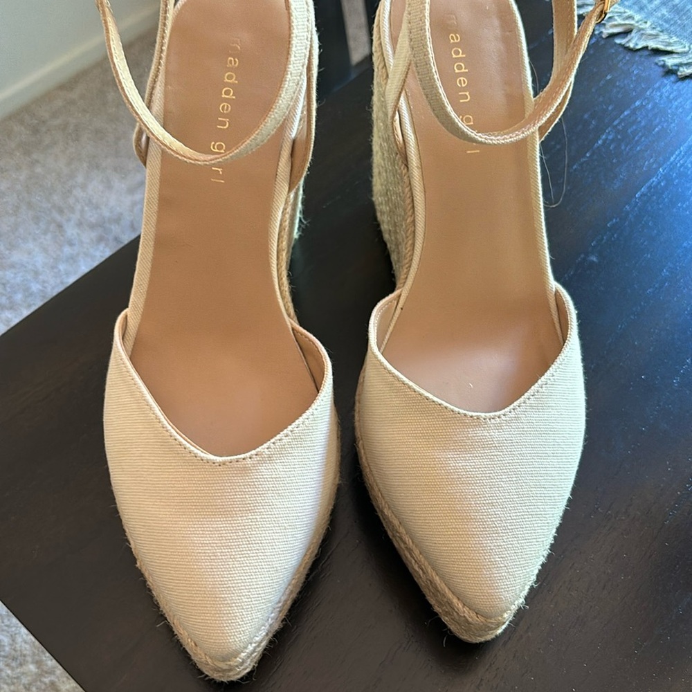 Madden girl wedges